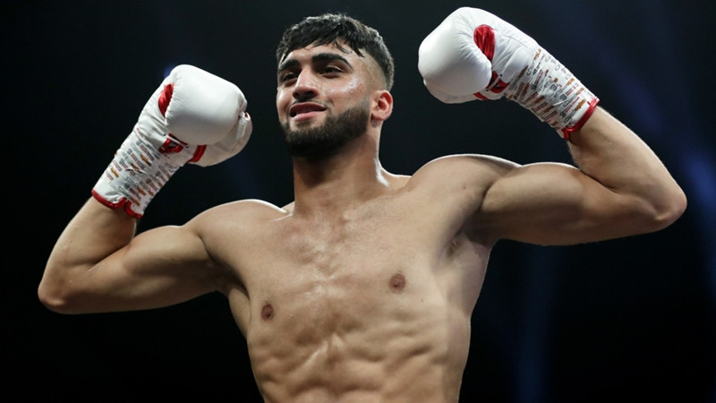 Azim targets Prograis and Commey